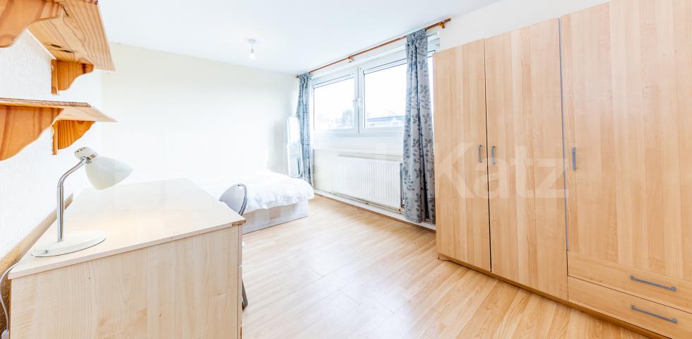 			NEW INSTRUCTION!, 4 Bedroom, 1 bath, 1 reception Flat			 Agar Grove, CAMDEN